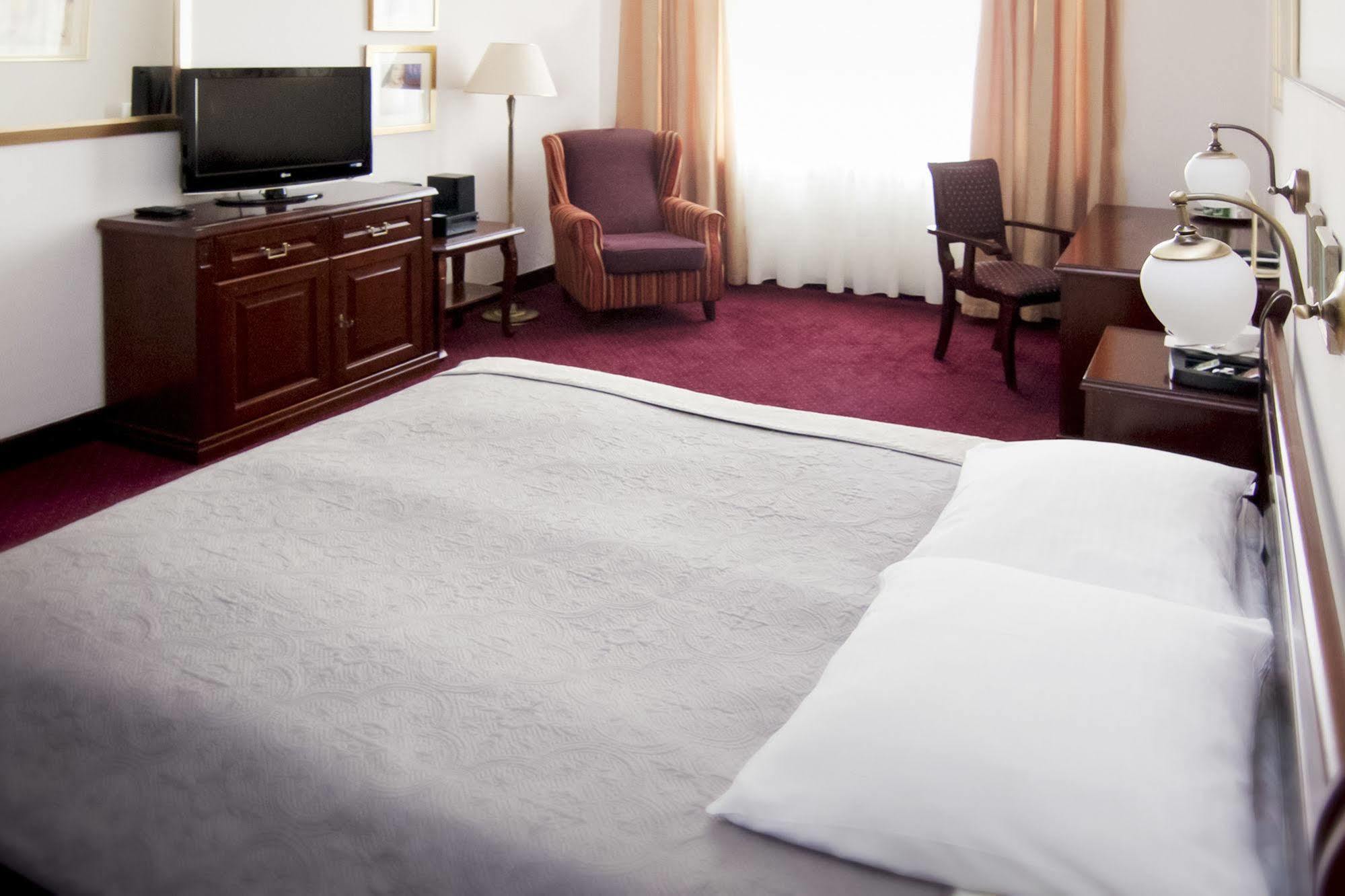Hotel Royal Πόζναν Εξωτερικό φωτογραφία
